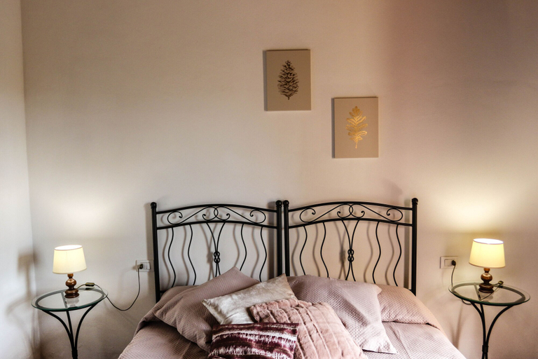 Bedroom 2, Agriturismo Bombina, Siena