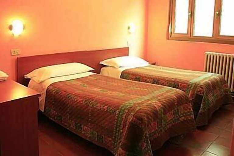 Bedroom 4, Hotel Mercurio, Milano