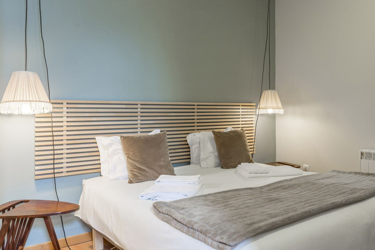 Bedroom 2, The Poets Inn, Porto