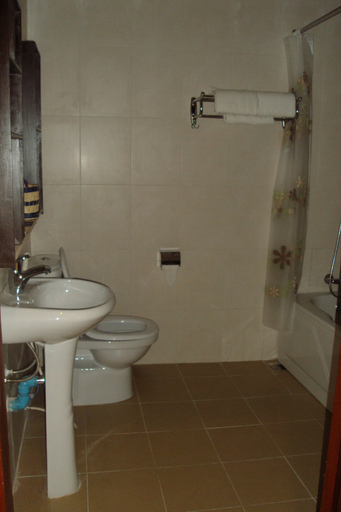 Bathroom 5, Comfort House, Phnom Penh
