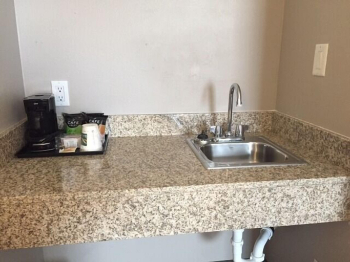 Others 5, Quality Inn Moriarty, Torrance