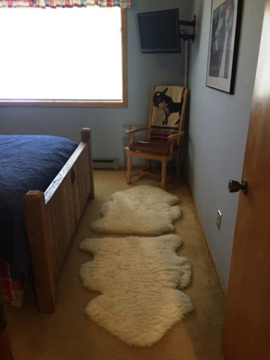 Bedroom, Cedars 9, Colfax