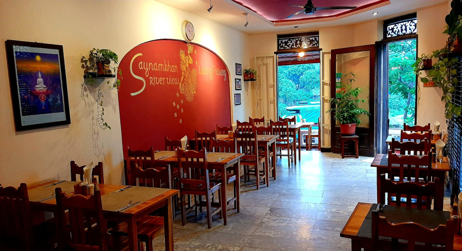 Food & Drinks 5, Saynamkhan River View, Luang Prabang