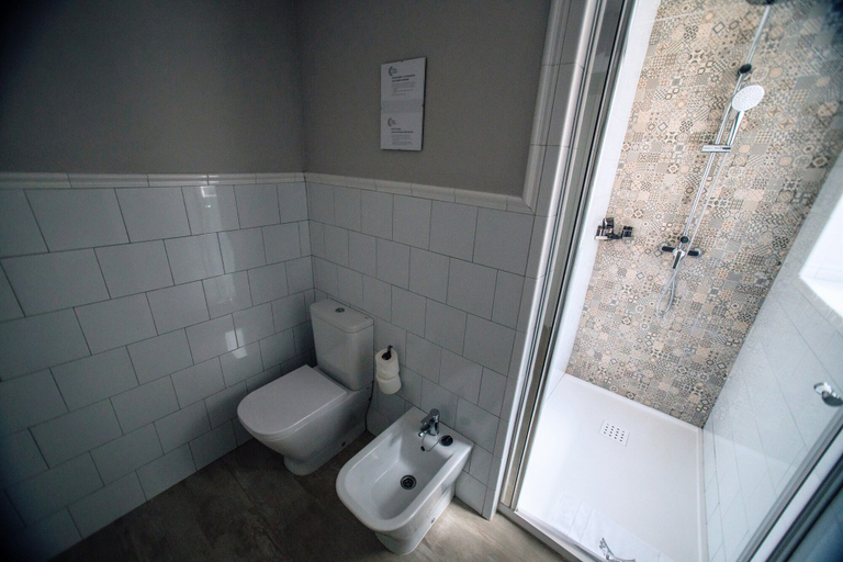 Bathroom 5, Patios del Orfebre, Córdoba