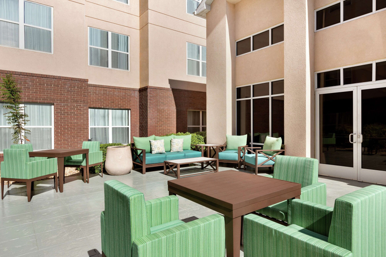 Food & Drinks 5, Homewood Suites by Hilton Dallas-Arlington, Arlington