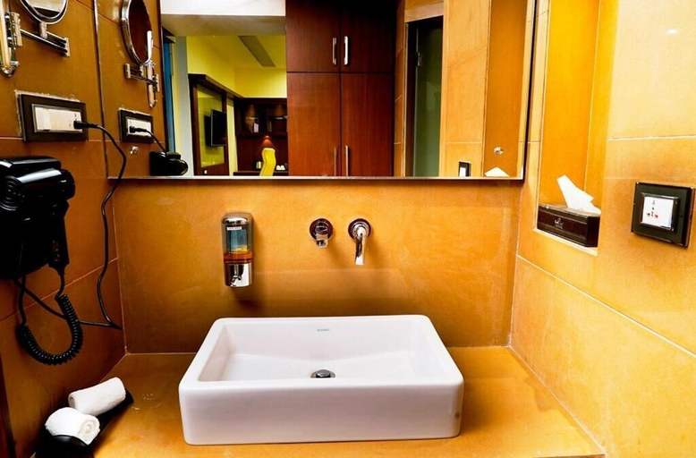 Bathroom 3, Vijan Mahal, Jabalpur