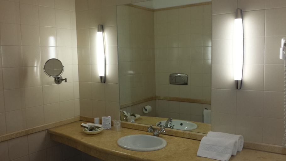 Bathroom 4, Hotel Due Colonne, Cagliari