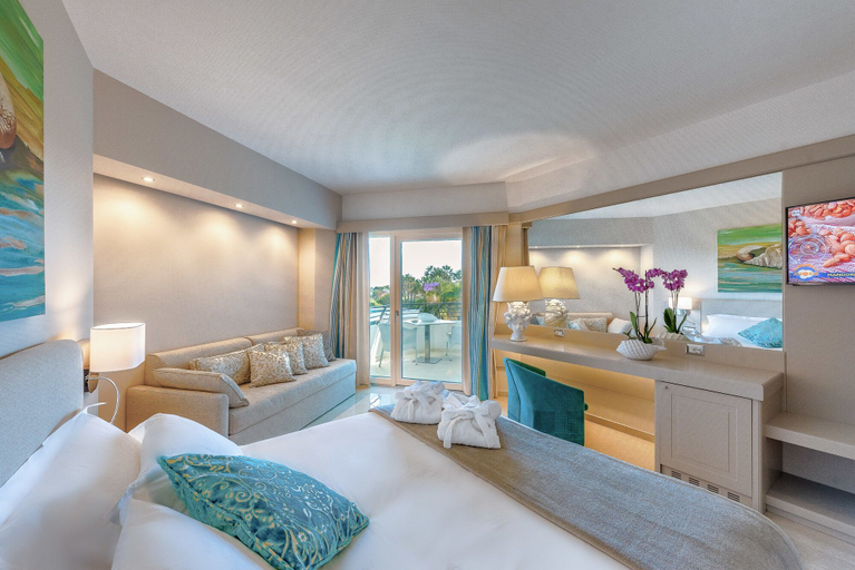 Bedroom 5, Acacia Palace, Ragusa