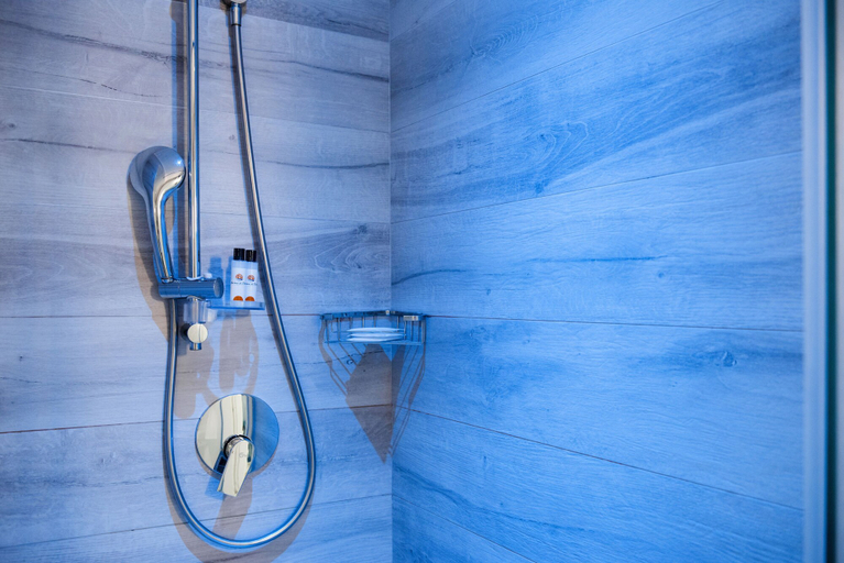 Bathroom 5, Marina di Petrolo Hotel & SPA, Trapani