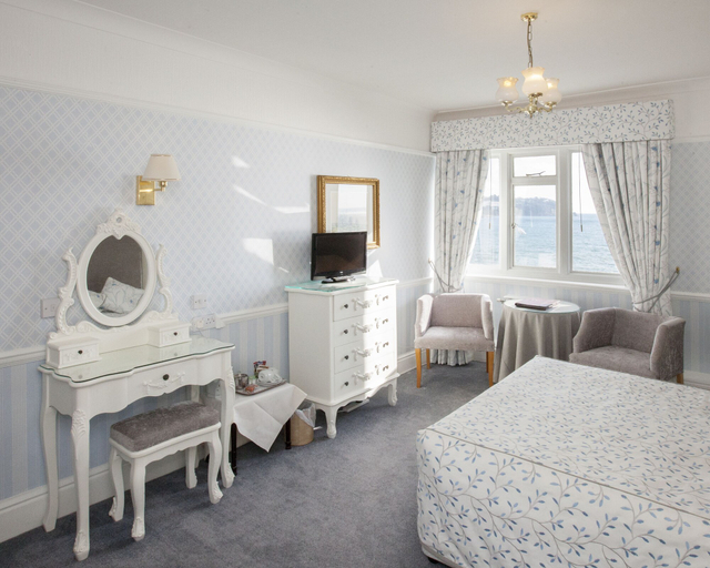 Bedroom 2, The Livermead House, Torbay