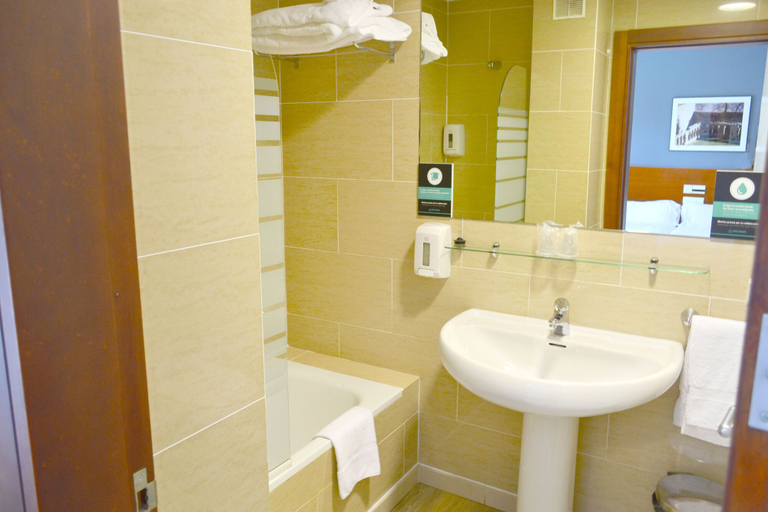 Bathroom 4, Alda Ciudad de Soria, Soria