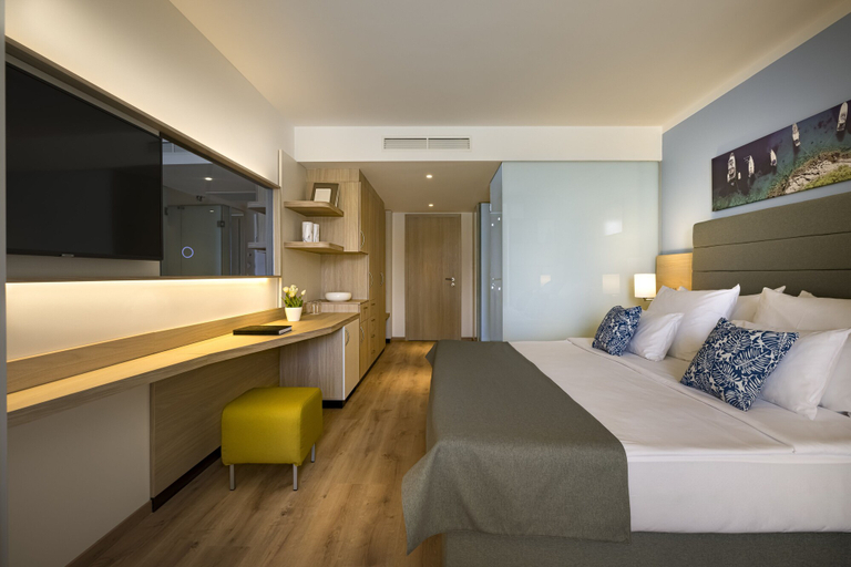 Bedroom 3, Valamar Parentino Hotel, Poreč