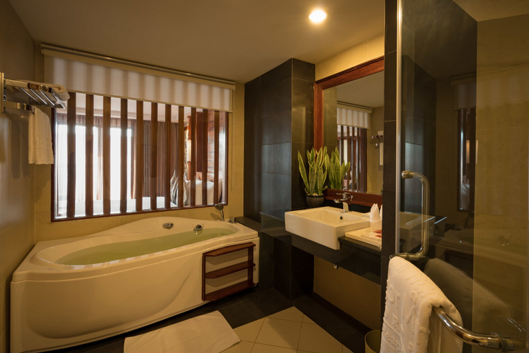 Bathroom 4, Angkor Miracle Reflection Club, Siem Reap