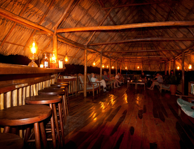 Food & Drinks