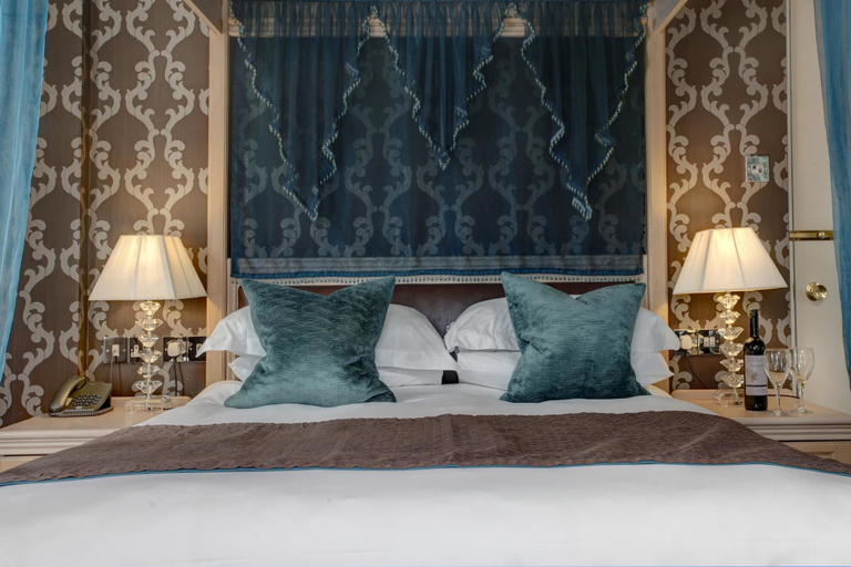 Bedroom 3, Ivy Hill Hotel, BW Signature Collection, Essex