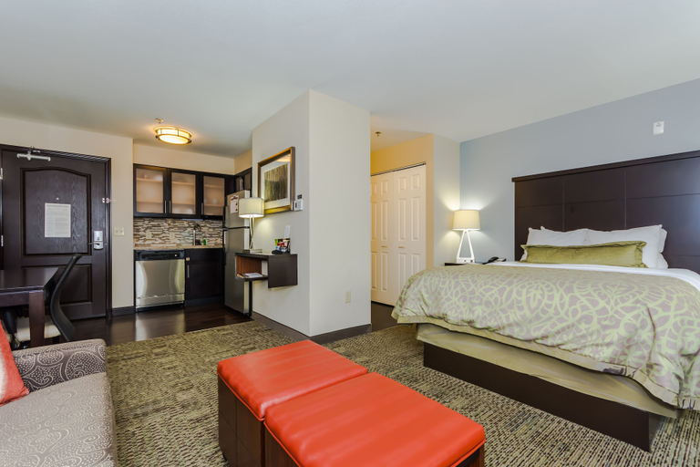 Bedroom 4, Staybridge Suites GRAND FORKS, Grand Forks