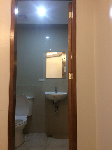 Bathroom 4, Inngo Tourist Inn, El Nido