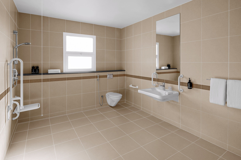 Bathroom 5, Holiday Inn Express DUBAI - SAFA PARK by IHG, Dubai