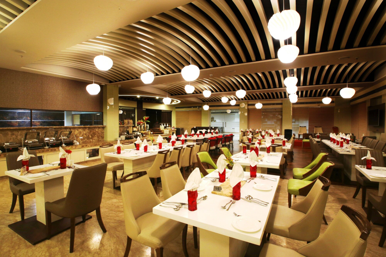 Food & Drinks 4, Vijan Mahal, Jabalpur