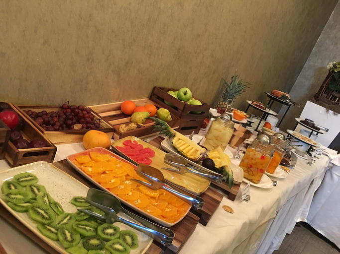 Food & Drinks 5, Golden Tulip Ana Dome, Cluj-napoca