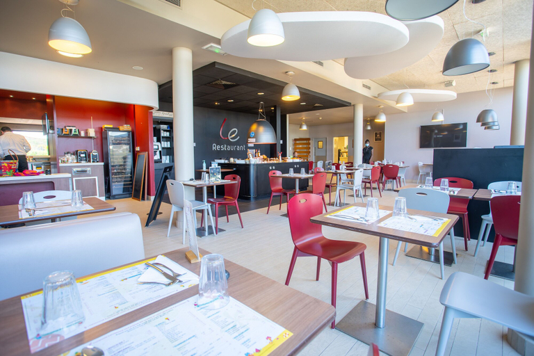 Food & Drinks 5, Campanile Carcassonne Est La Cite, Aude