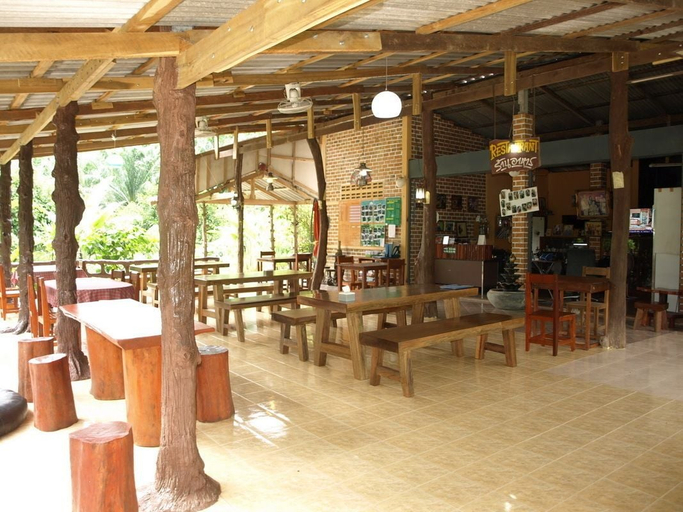 Food & Drinks 4, Khaosok Palmview, Phanom