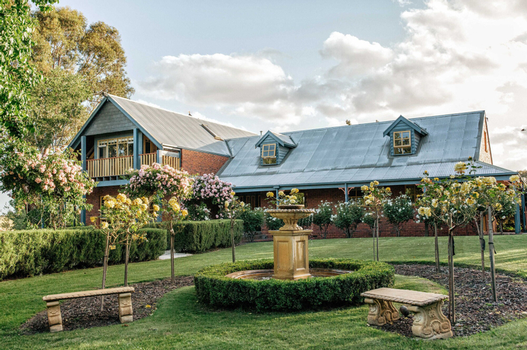Lawson Lodge, Macedon Ranges Bal