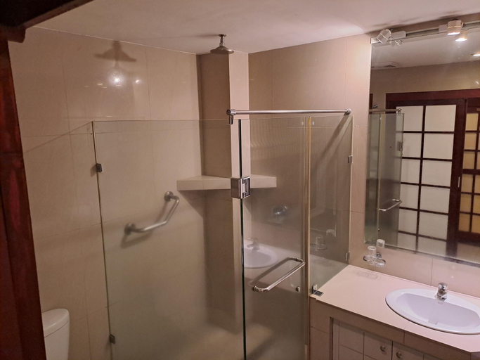 Bathroom 5, Wild Orchid Resort, Mabalacat