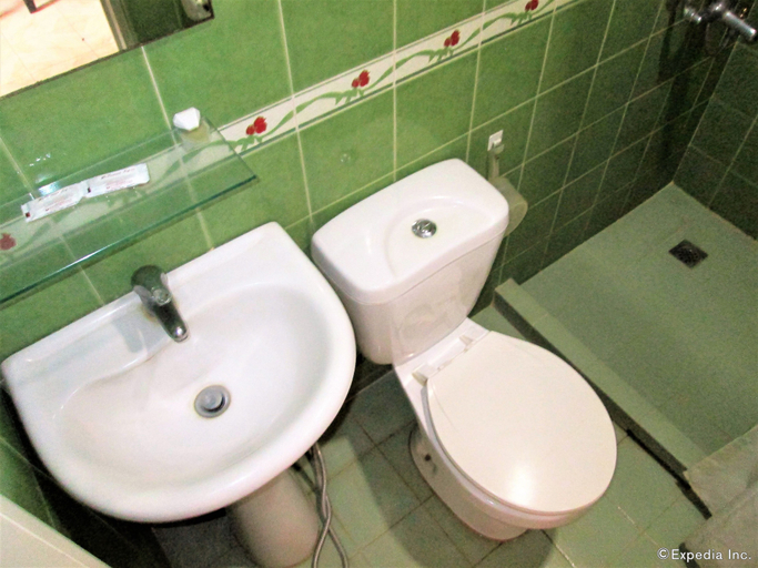 Bathroom 5, Miami Inn, Cagayan de Oro City