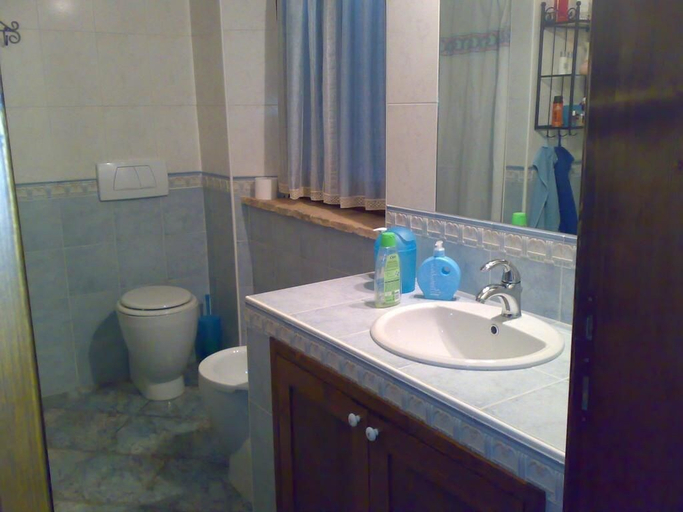 Bathroom 5, Bed & Breakfast La Casa Delle Rondini, Ancona