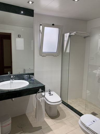 Bathroom 5, Santo Domingo, Córdoba