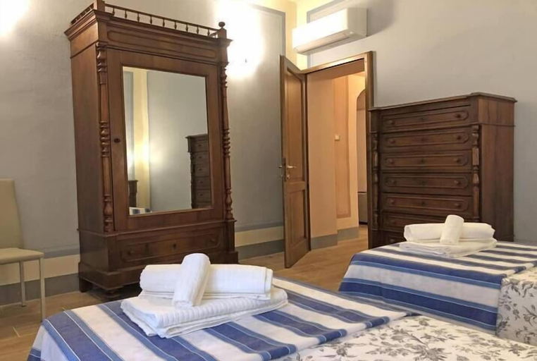 Bedroom 4, AlbergoDiffusoVolterra, Pisa
