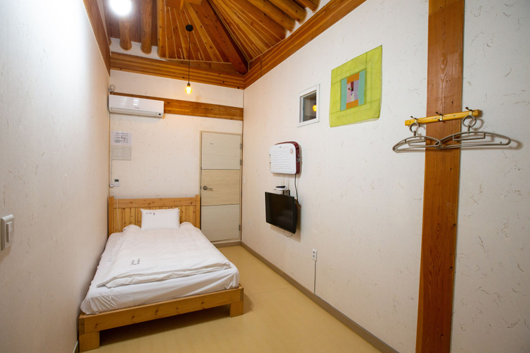 Bedroom 3, Navijam Hanok Hotel, Jeonju