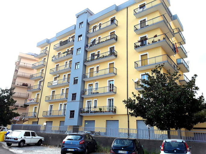 Exterior & Views 2, L'attico affittacamere B&B, Catanzaro