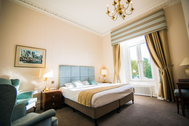 Bedroom 2, Astley Bank Hotel, Blackburn with Darwen