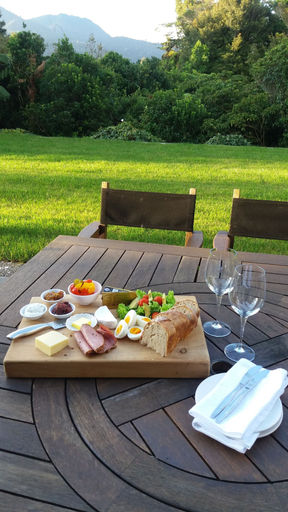 Food & Drinks 5, Patuha Rainforest Retreat, New Plymouth