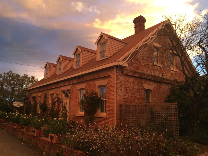 Exterior & Views 2, The Racecourse Inn, Northern Midlands - Pt A