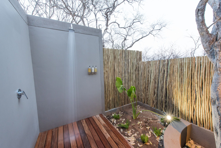 Bathroom 4, Unembeza Boutique Lodge & Spa, Mopani
