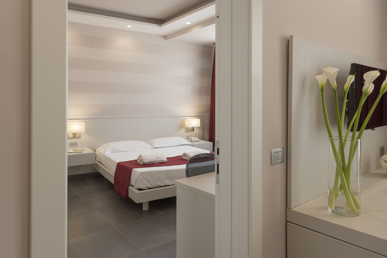 Bedroom 5, Grand Hotel Biffy, Avellino