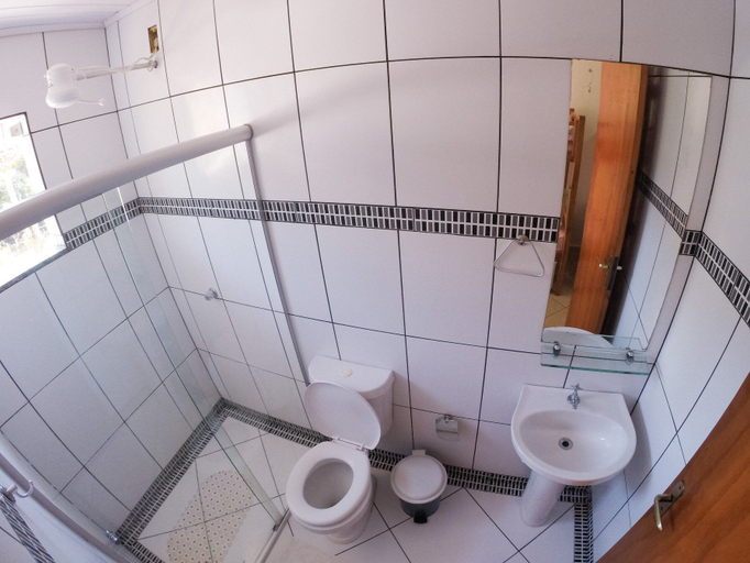 Bathroom, Beira Mar Hostel, Angra dos Reis