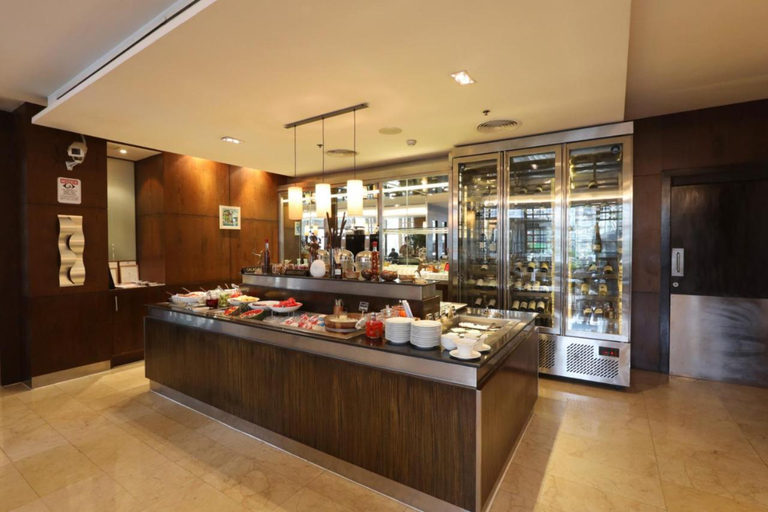 Food & Drinks 5, The Davis Bangkok, Khlong Toey