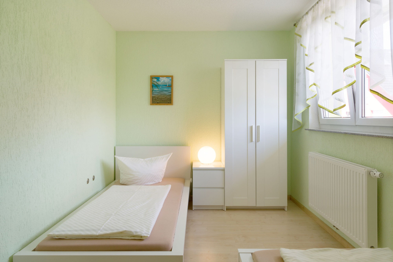 Bedroom 4, Pension Sieg, Ortenaukreis