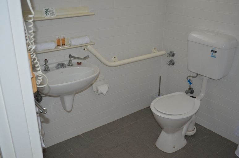 Bathroom 5, Deer Park Motor Inn, Armidale Dumaresq