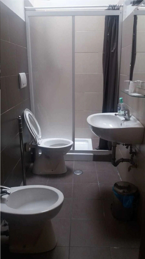 Bathroom 4, San Lorenzo Guest House, Roma