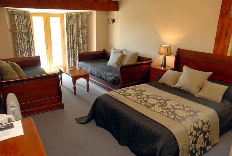 Bedroom 2, Hopbine House, Herefordshire