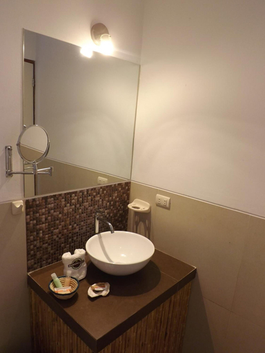 Bathroom 4, Bamboo Lodge Paracas, Pisco