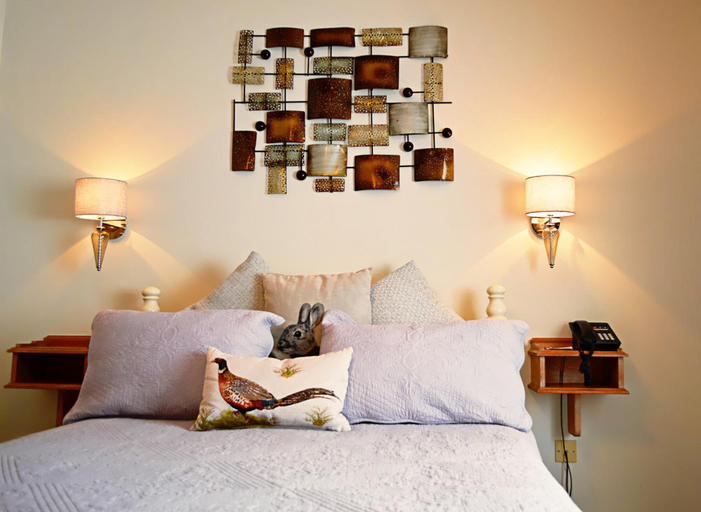 Bedroom 2, The Langton Arms, Dorset