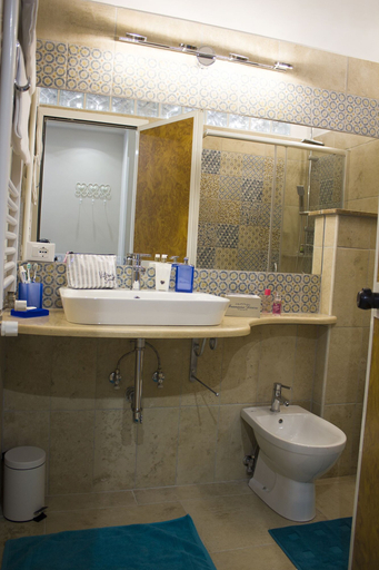 Bathroom 5, La Maison Delle Terme, Rome