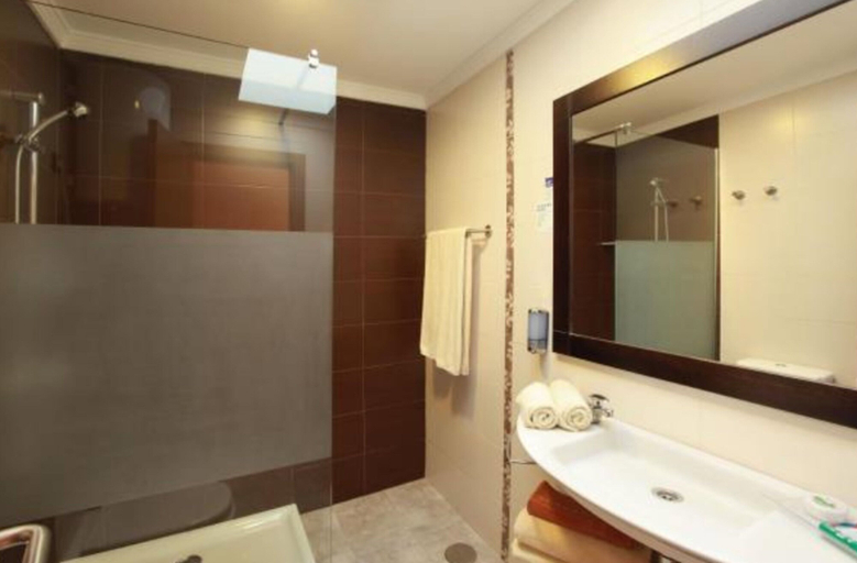 Bathroom 5, Grupotel Playa Feliz, Las Palmas