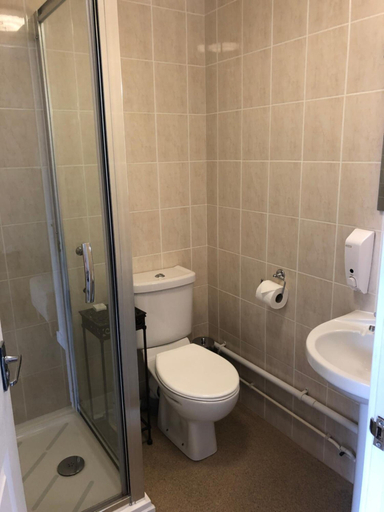 Bathroom 3, Newent Golf Club & Lodges, Gloucestershire